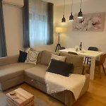 Moderna Apartment Urban Stay