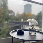 Moderna Apartment Urban Stay