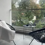 Moderna Apartment Urban Stay